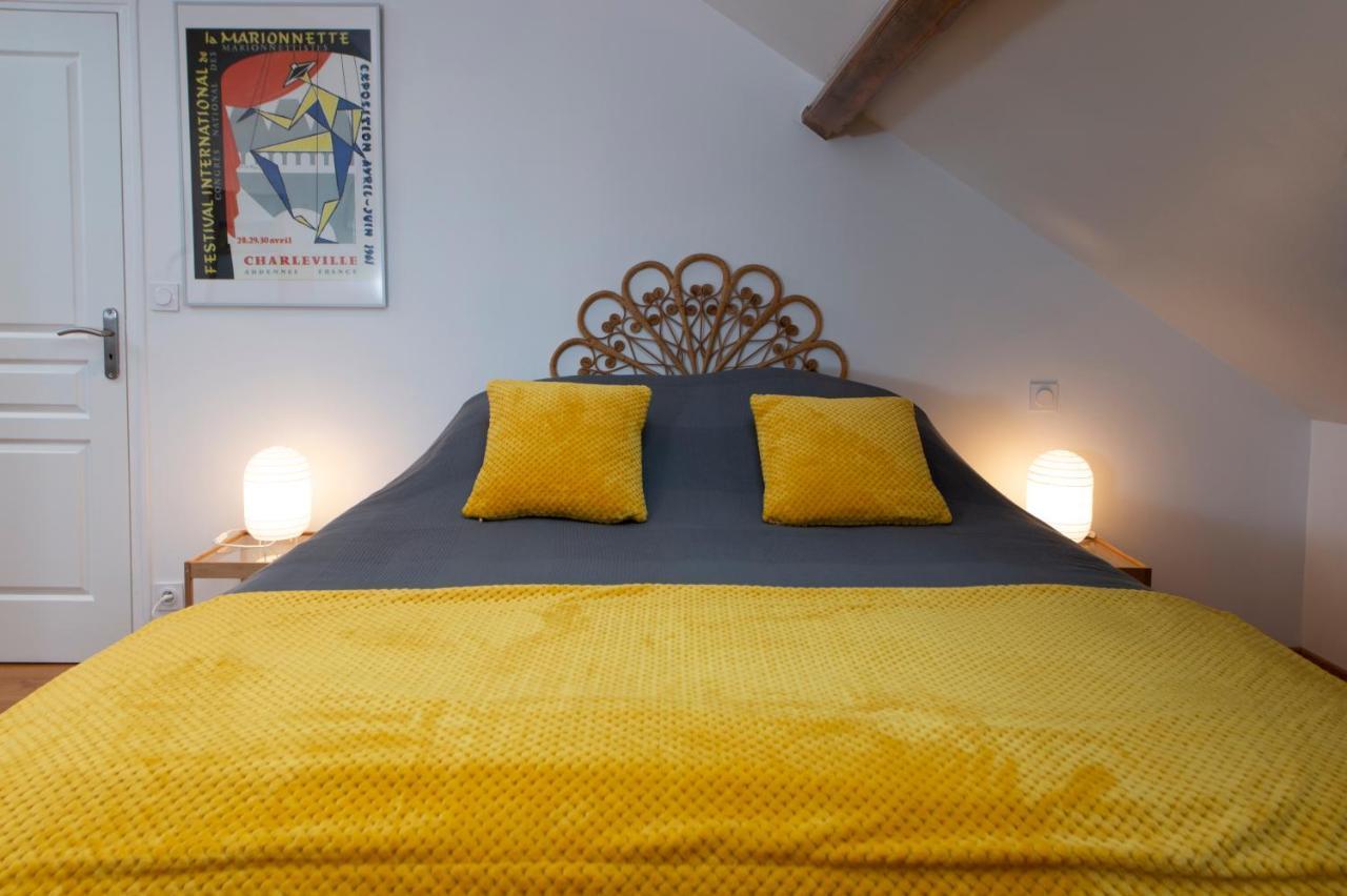 B&B Charlestown ชาร์เลอวิลล์-เมซิแยร์ ภายนอก รูปภาพ